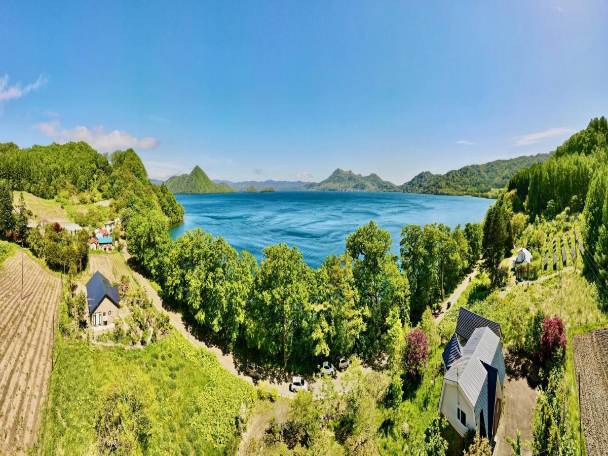 Toyako Yellow House By Lake Toya المظهر الخارجي الصورة